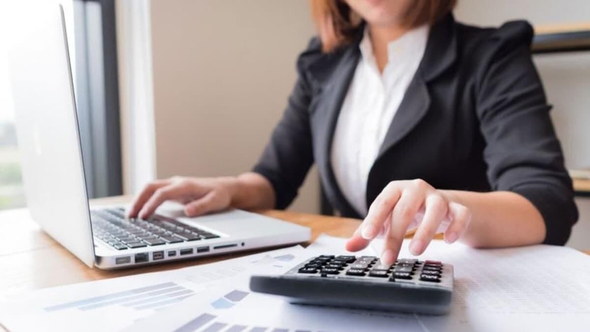 AGI Calculator: Estimate Your Adjusted Gross Income Easily